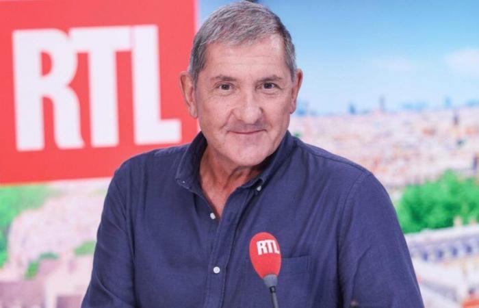 Yves
      Calvi
      racconta
      la
      sua
      estate
      movimentata
      a
      RTL
      e
      BFMTV