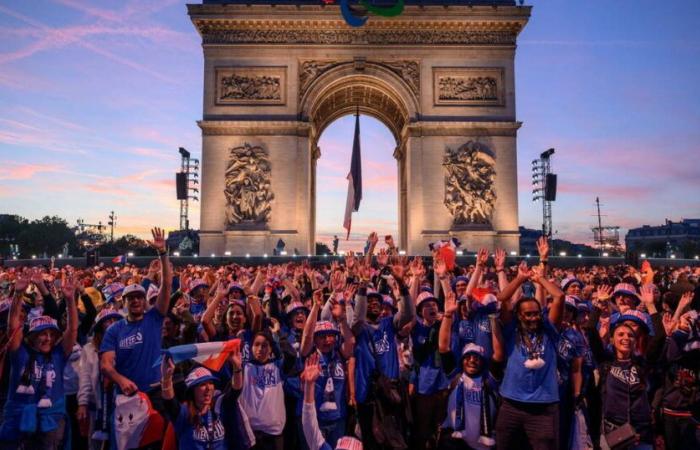 I
      cinque
      momenti
      salienti
      della
      sfilata
      dei
      campioni
      sugli
      Champs-Elysées
      –
      Libération