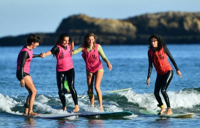 Un
      festival
      per
      cambiare
      il
      posto
      delle
      donne
      e
      delle
      minoranze
      nel
      surf