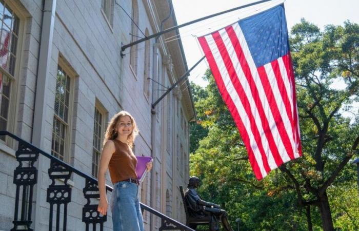 Inizia una nuova vita per la principessa Elisabetta: “Ciao USA!” (foto)