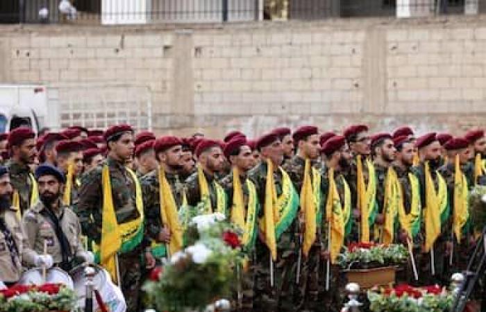 Dopo i cercapersone, i walkie-talkie di Hezbollah esplodono in Libano, uccidendo almeno 20 persone e ferendone 450