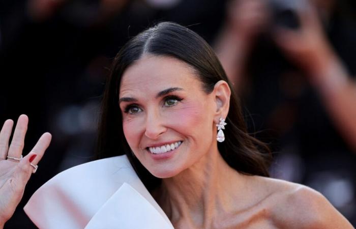 Demi Moore parla del suo compenso milionario per “Striptease”: “La vergogna è stata grande”