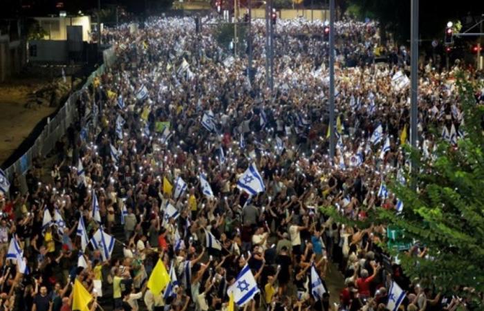 Manifestazione a Tel Aviv per chiedere la liberazione degli ostaggi a Gaza