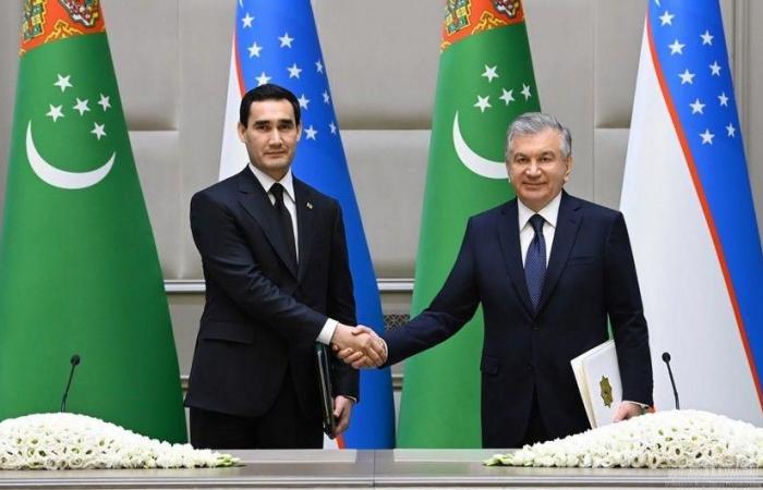 I presidenti dell’Uzbekistan e del Turkmenistan discutono del rafforzamento delle relazioni bilaterali