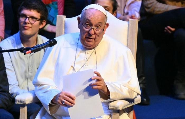 Il Papa si interroga sul posto delle donne nella Chiesa