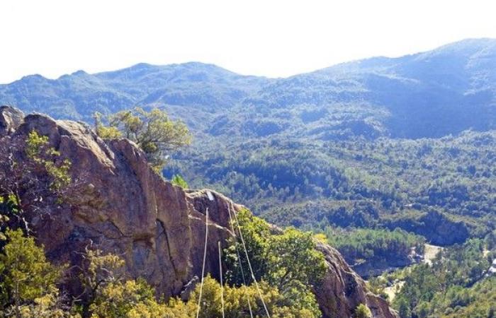 38 foto che dimostrano che la Corsica è l’isola più brutta del mondo