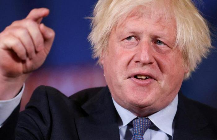 Il giorno in cui Boris Johnson ha pensato ad un raid militare nei Paesi Bassi per recuperare i vaccini anti-Covid