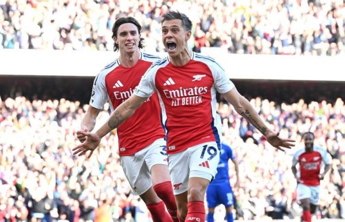 Premier League – Tre giorni prima di ospitare il PSG, l’Arsenal vince dolorante contro il Leicester