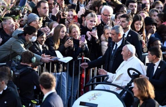 “Estremamente deluso.” La risposta del Papa sulla posizione della donna suscita incomprensioni in Belgio