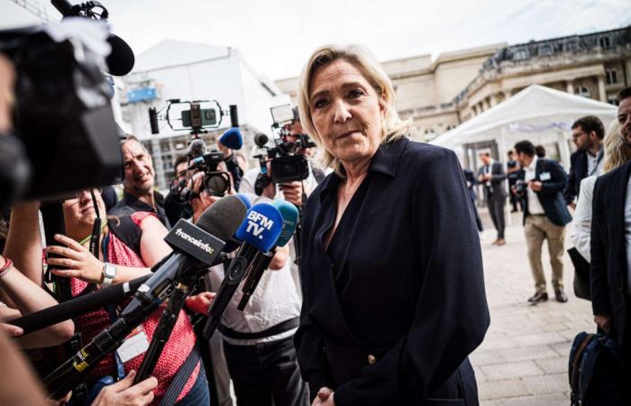 Marine Le Pen si affida a una difesa più politica che legale