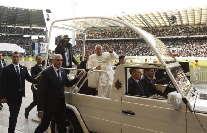 Papa Francesco conclude la visita in Belgio: “Chiedo di non coprire gli abusi”