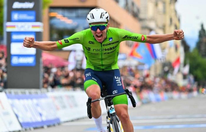 Tadej Pogacar campione del mondo su strada!