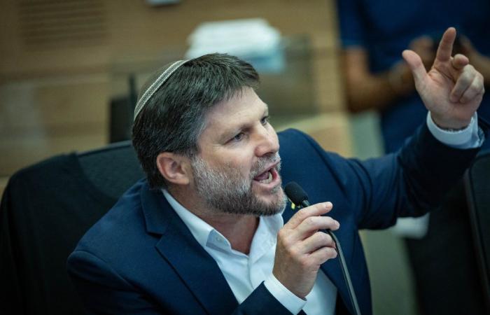 Smotrich riafferma che l’economia è forte nonostante il declassamento di Moody’s