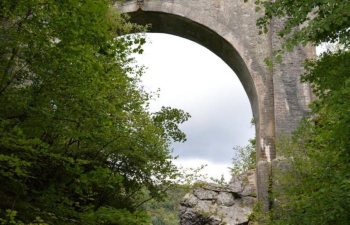 Dubbi. Un nuovo corpo ritrovato ai piedi del Ponte del Diavolo a Sainte-Anne