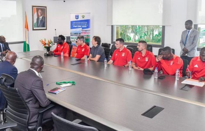 lancio di un’accademia del Benfica ad Abidjan