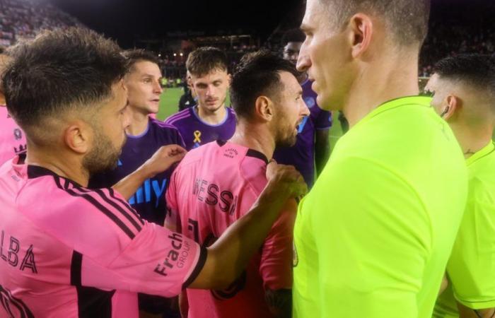 Rabbia e insulti, Messi scivola con l’arbitro!