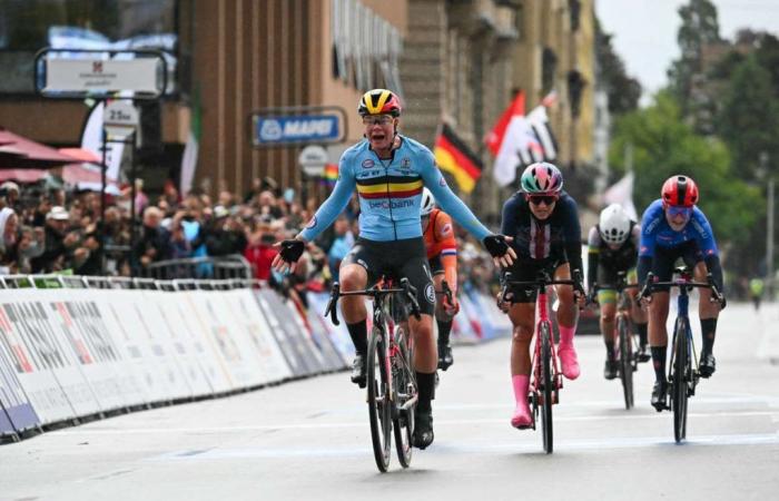 Lotte Kopecky rimane campionessa del mondo