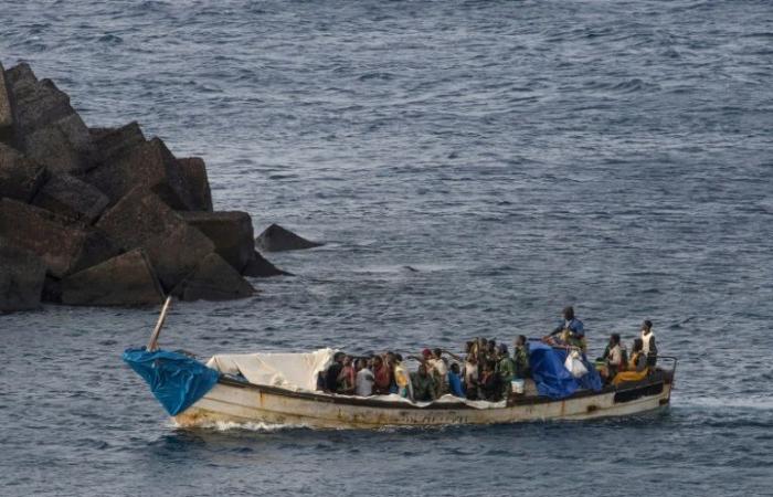 Nuova giornata di ricerche al largo delle Canarie per almeno 48 migranti dispersi