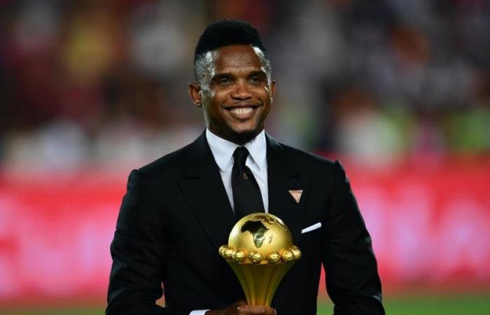 Samuel Eto’o è stato vietato dalla FIFA per sei mesi di assistere alle partite di tutte le squadre camerunensi