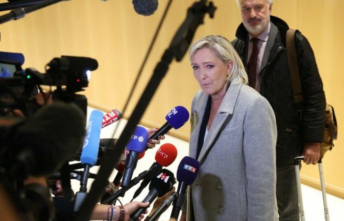 in apertura del processo RN, Marine Le Pen si dice “molto calma”