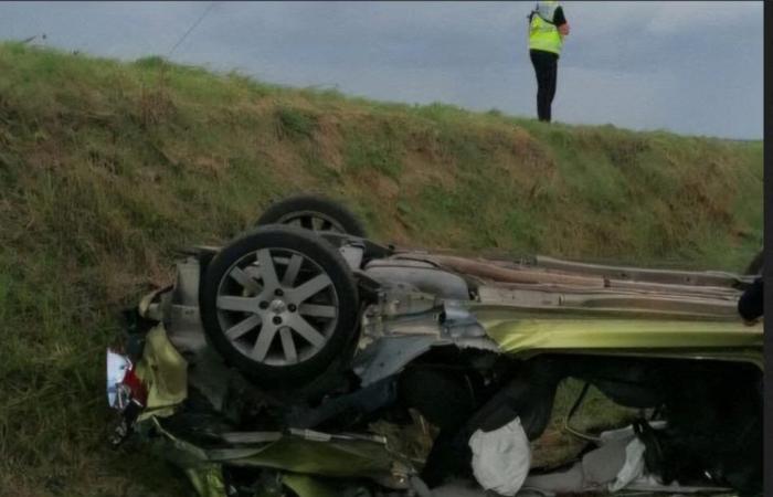 L’auto del 21enne polverizzata dopo un faccia a faccia con un camion