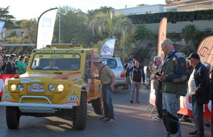 auto e moto leggendarie hanno fatto rivivere il leggendario rally a Sète