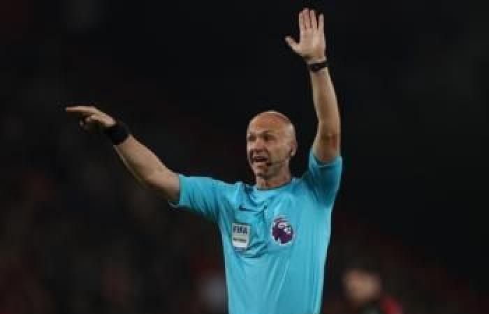 RB Salisburgo-Stade Brestois. Chi è Anthony Taylor, l’arbitro mondiale…