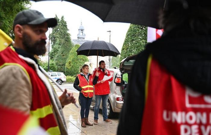 a Vichy, mobilitazione debole ma messaggi forti