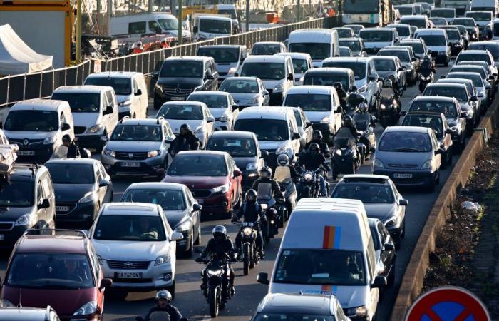 con il passaggio ai 50 km/h, circolazione intercorsia non più autorizzata ai motociclisti