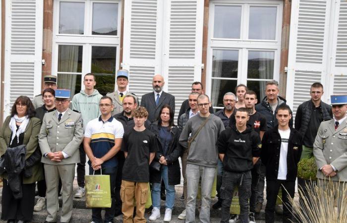 Rodez. Reclute dell’esercito ricevute alla Casa della Repubblica