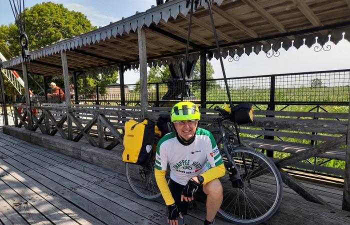 Questo pensionato ha percorso 1.400 km in bicicletta dalla Vandea per raggiungere la sua città natale!