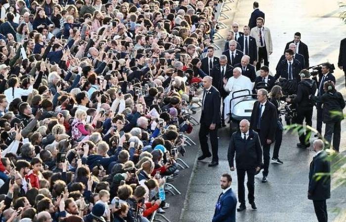 Lo strano viaggio di Papa Francesco in Belgio