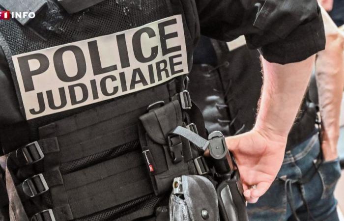 un uomo preso di mira da un colpo di pistola e poi bruciato in strada