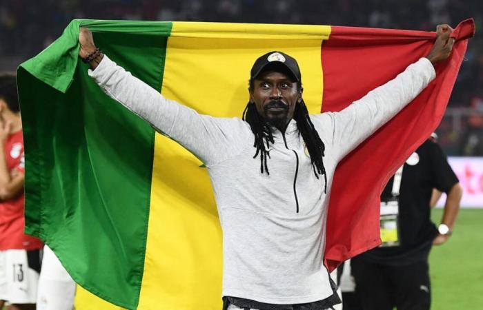 Applauso finale per coach Aliou Cissé