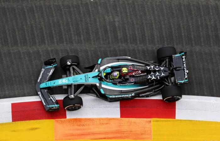 Formula 1 | Hamilton attende sviluppi per sapere come andrà a finire la sua storia con la Mercedes F1