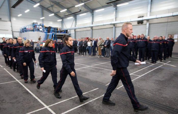 Le autorità si congratulano con i vigili del fuoco partiti come rinforzo nazionale