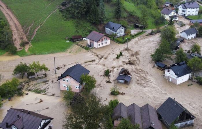 Bosnia | Forti inondazioni provocano almeno 14 morti