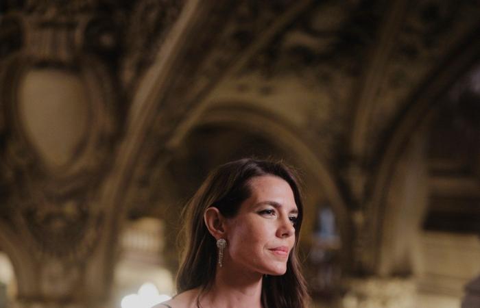 Charlotte Casiraghi, Vanessa Paradis e gli ospiti del gala dell’Opera di Parigi inaugurano la stagione in grande stile