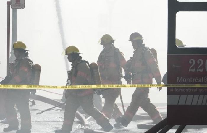 Il grande incendio che ha devastato un edificio nella Vecchia Montreal ha provocato la morte di due persone