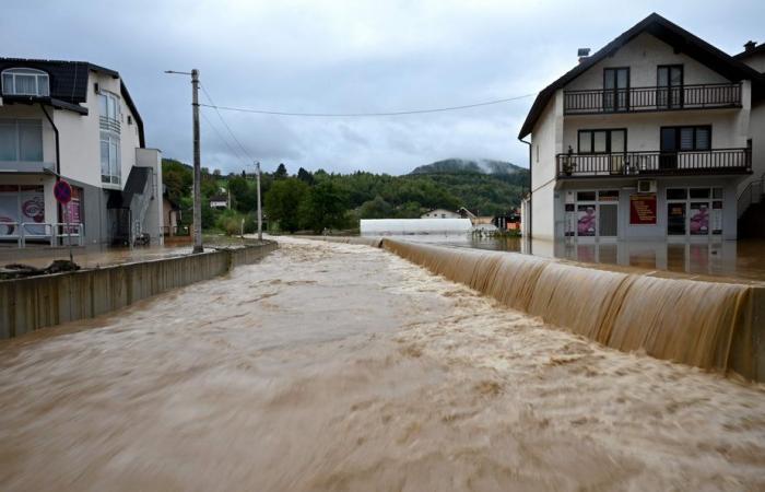 Bosnia | Forti inondazioni provocano almeno 14 morti