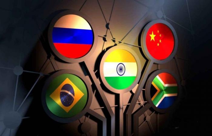 Una piattaforma crittografica unificata per i BRICS? Il contrattacco della Russia contro il dollaro