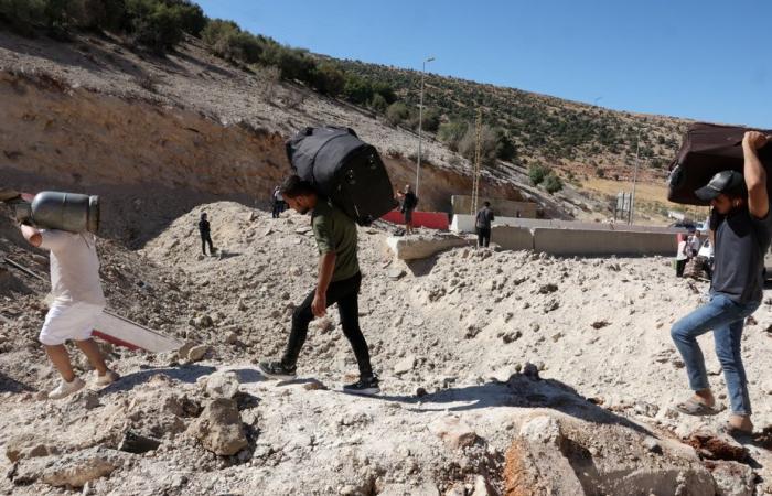 Il raid israeliano taglia la strada tra la Siria e il Libano, afferma Beirut