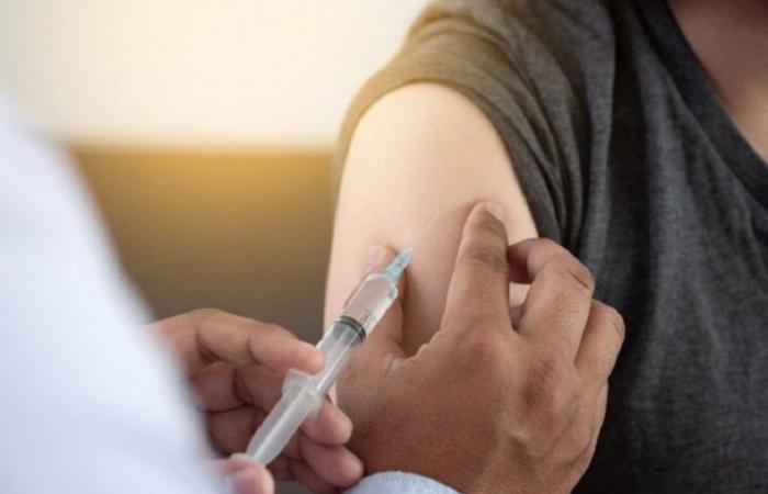 Di fronte all’aumento del Covid-19 in Francia, sarà presto lanciata una nuova campagna di vaccinazione: chi ne è colpito?