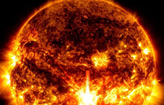 Le più potenti dal 2017: le incredibili immagini dell’immensa tempesta solare che presto si abbatterà sulla Terra