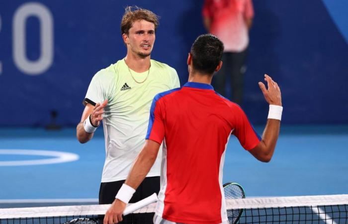 Alexander Zverev eguaglia lo spirito di Novak Djokovic ma si auto-trolla in una risposta sfacciata per la sua fama allo Shanghai Masters