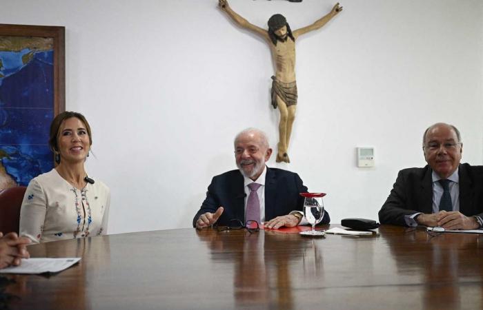 La regina Mary incontra il presidente Lula a Brasilia