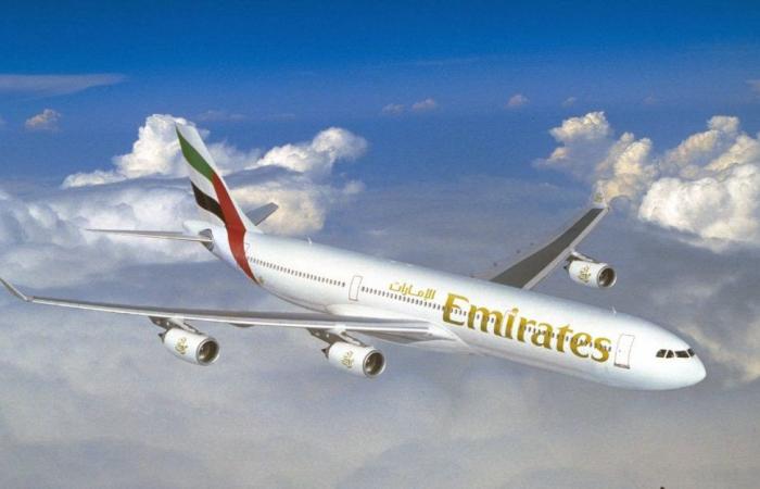 Emirates vieta cercapersone e walkie-talkie a bordo dei suoi aerei