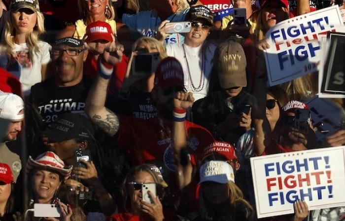 Donald Trump alla manifestazione a Butler, Pennsylvania, dove è stato quasi ucciso | Elezioni americane 2024