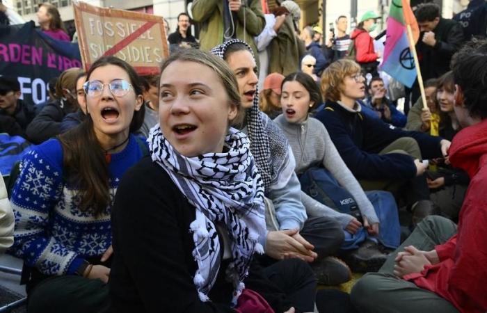 Greta Thunberg è stata arrestata a Bruxelles durante una protesta contro i combustibili fossili