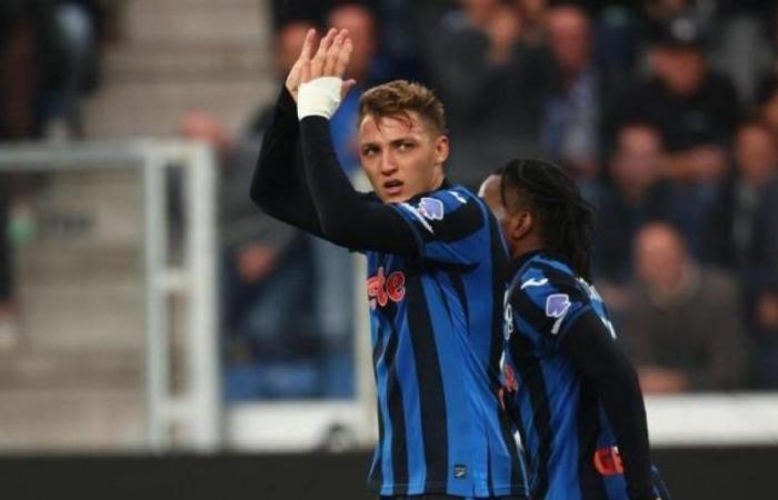 Atalanta, 5-1 al Genoa: tripletta dell’«ex» Retegui, chiudono Ederson e de Roon